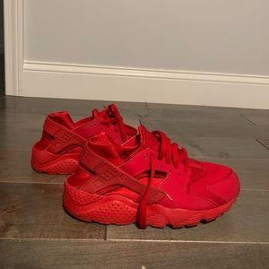 Youth Red huaraches size 7y